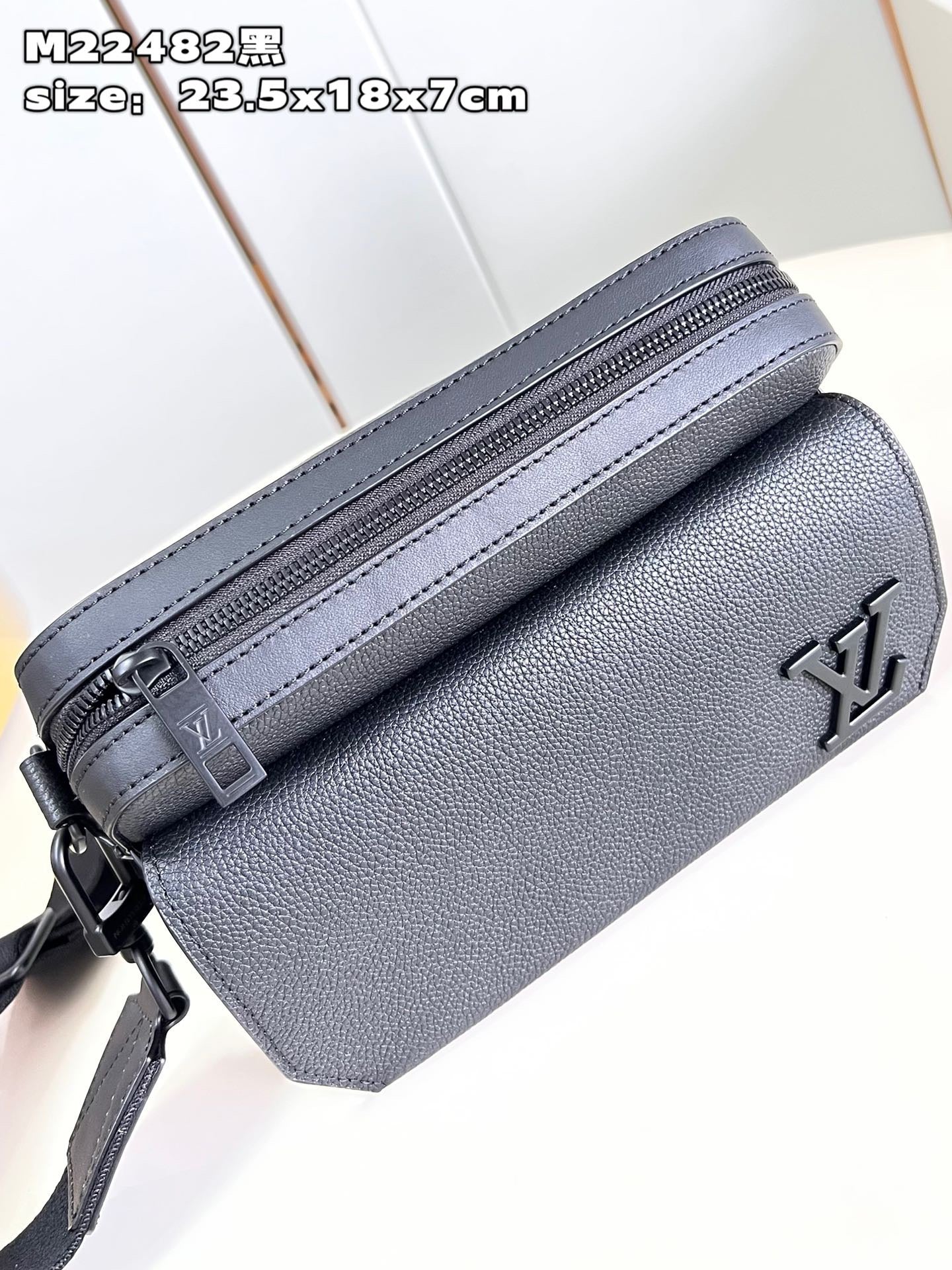 LV Fastline Messenger M22482