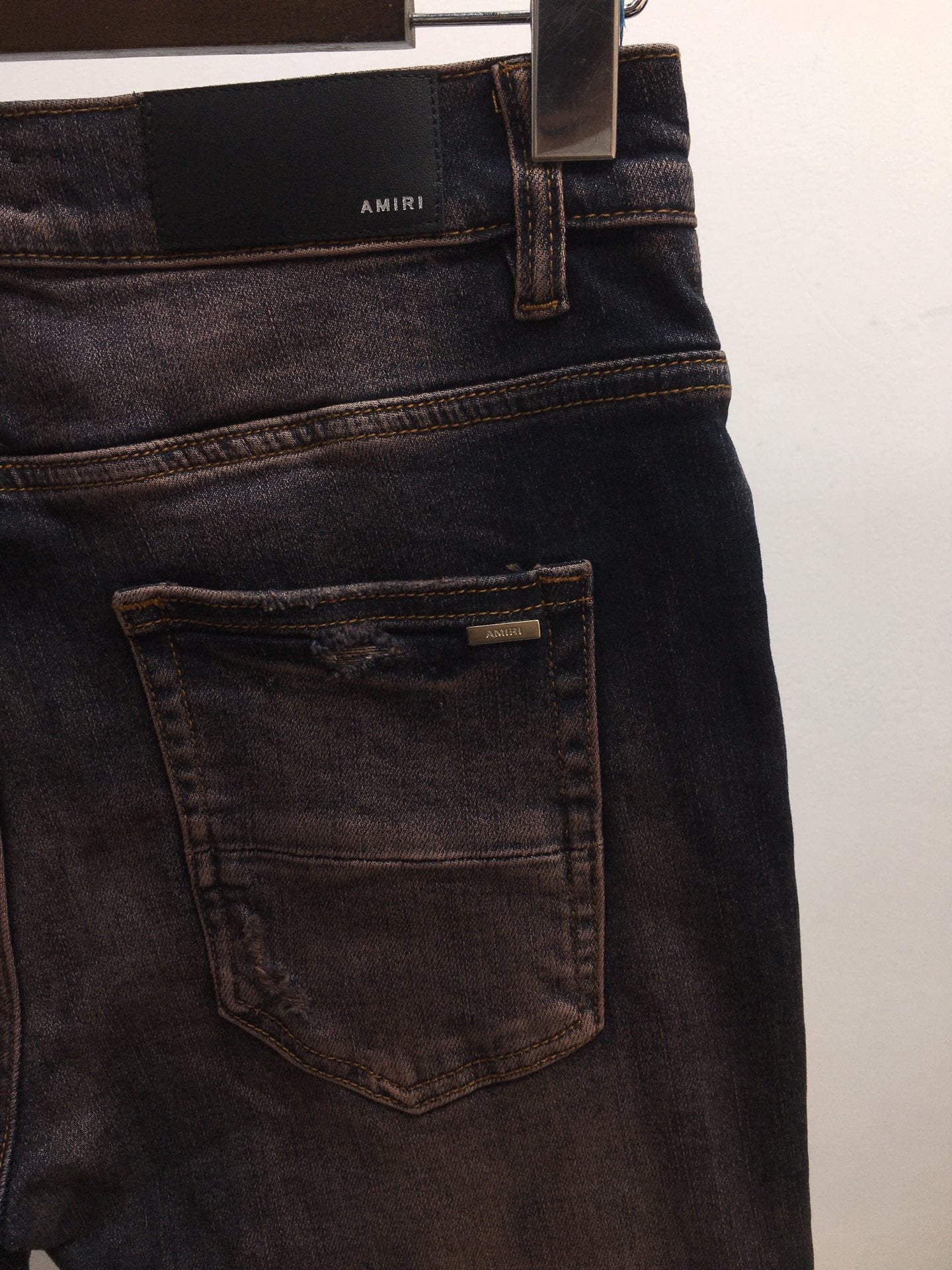 AMIRI JEANS