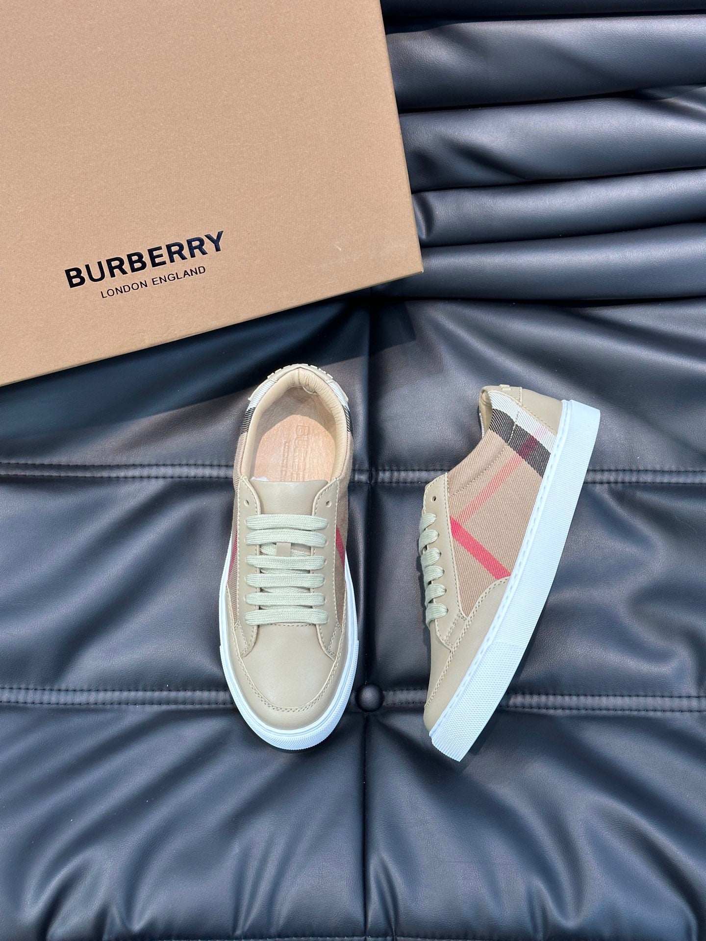 Burberry Salmond Check Low Top Sneaker