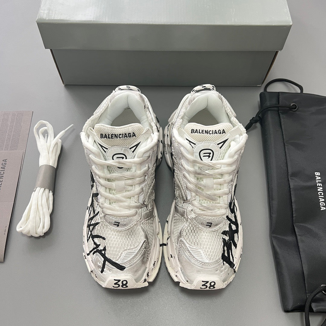 BALENCIAGA RUNNER GRAFFITI SNEAKER IN WHITE