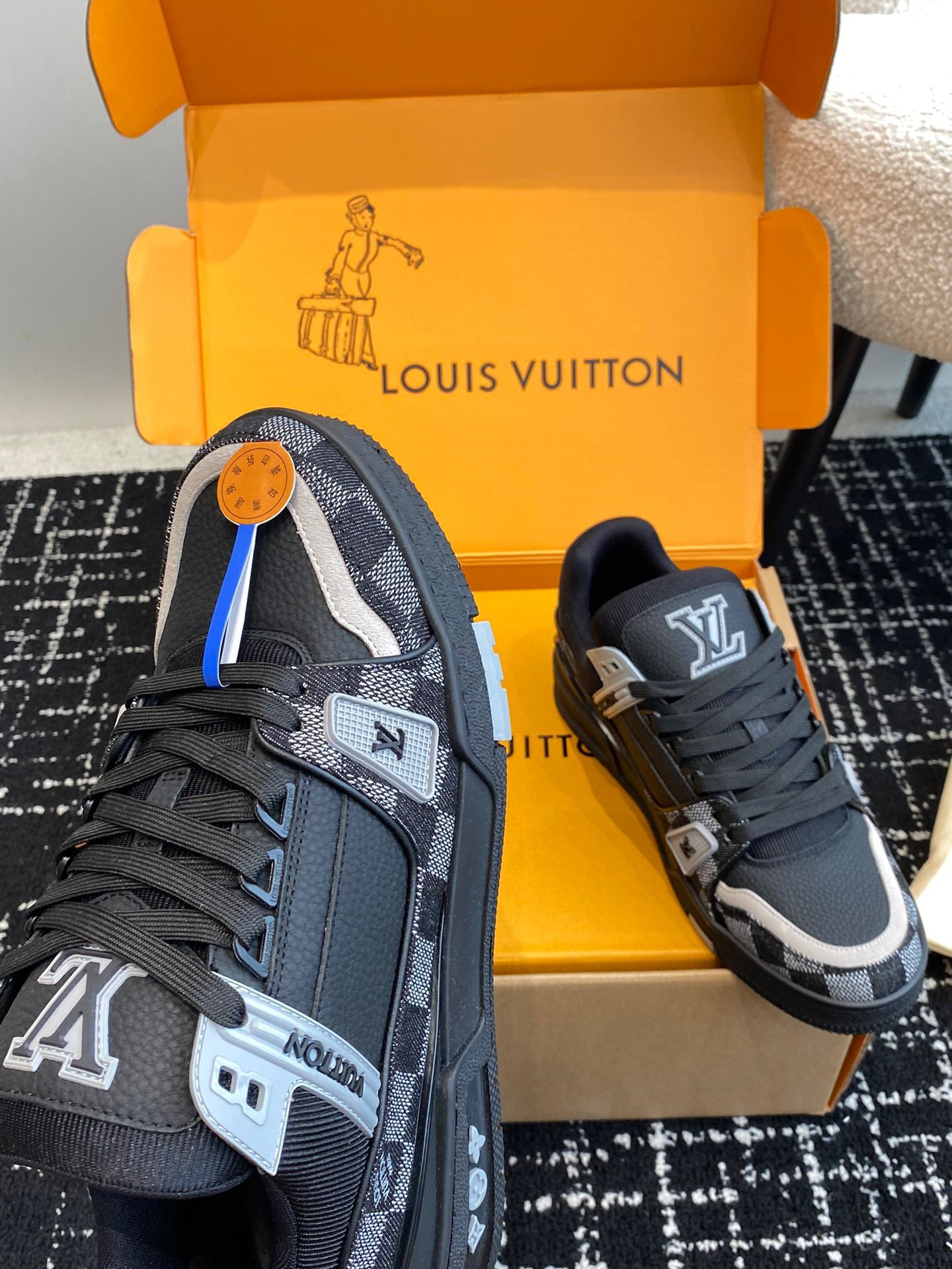 LV Trainer Sneaker 1ACWD6