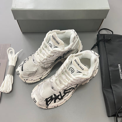 BALENCIAGA RUNNER GRAFFITI SNEAKER IN WHITE