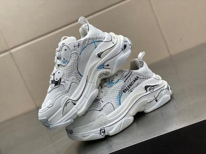 Balenciaga TRIPLE S SKETCH SNEAKER IN WHITE