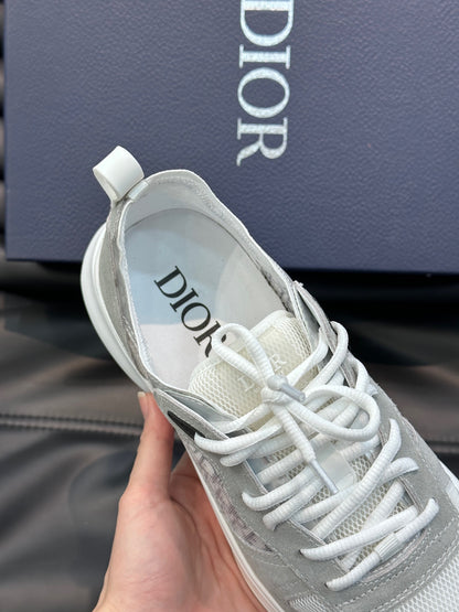 DIOR B25 RUNNER SNEAKER