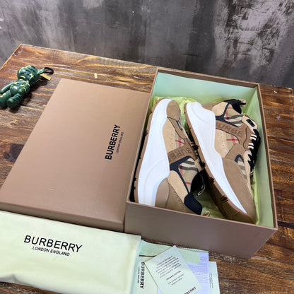 Burberry Beige Leather And Check Print Trainer