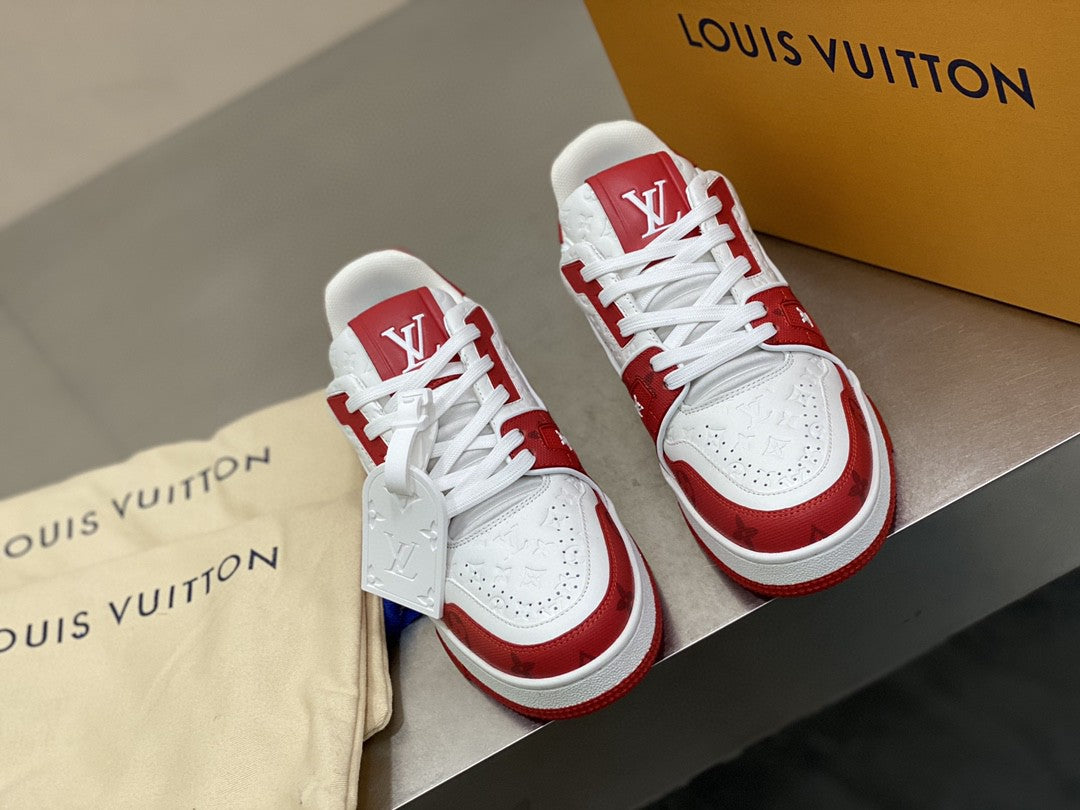 LV Trainer Sneaker 1AANFH