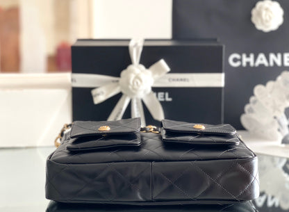 CHANEL Large Hobo Bag