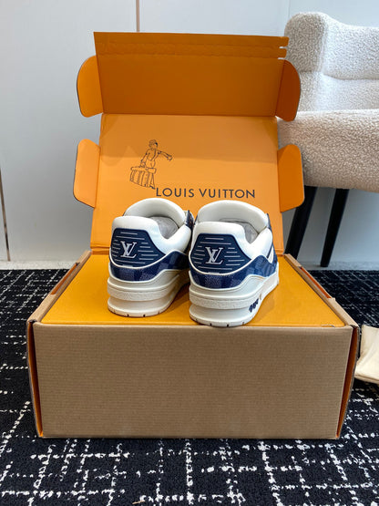 LV Trainer Sneaker 1ACWD0