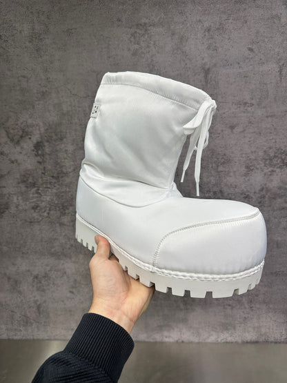 BALENCIAGA SKIWEAR - ALASKA LOW BOOT IN WHITE