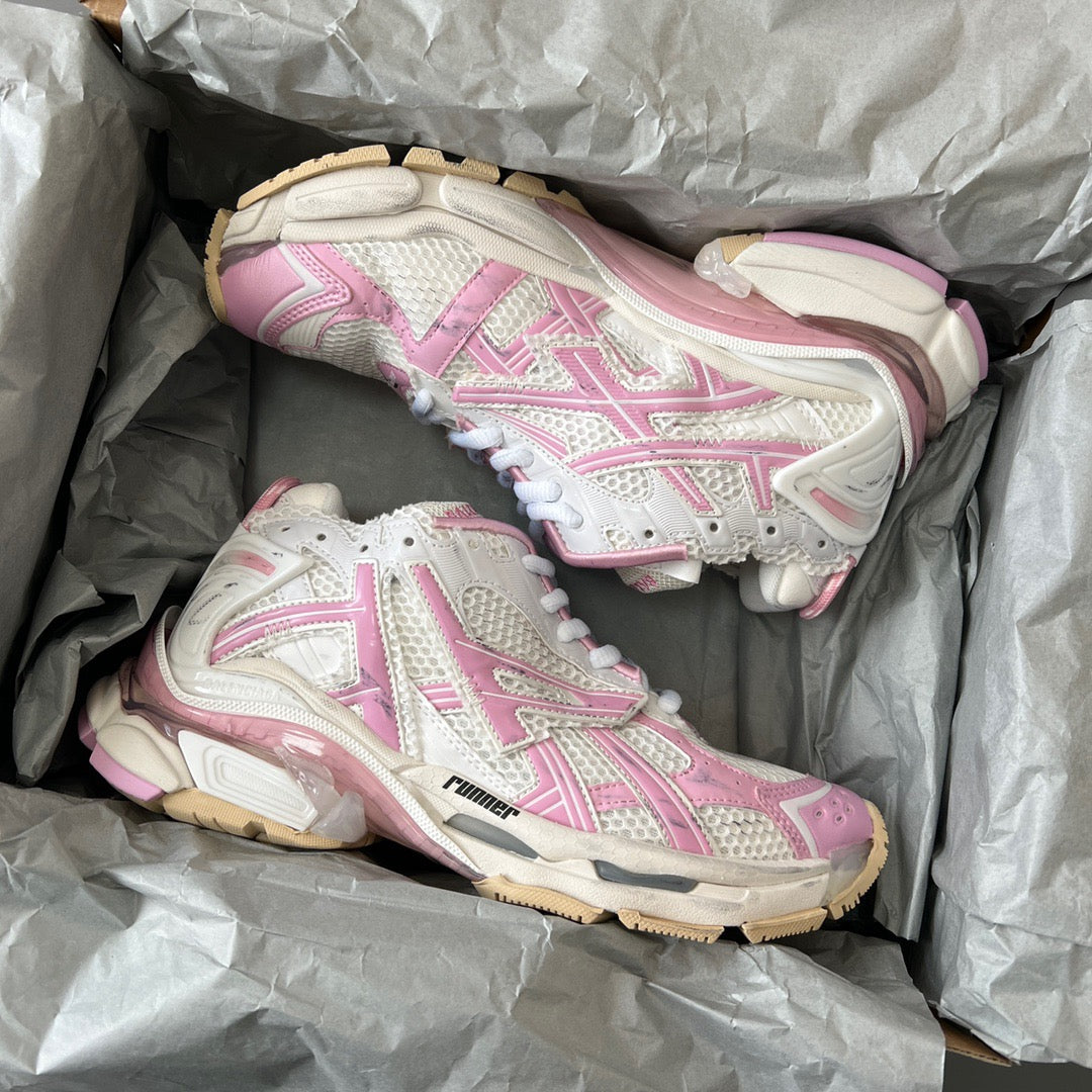 BALENCIAGA RUNNER Pink Lines