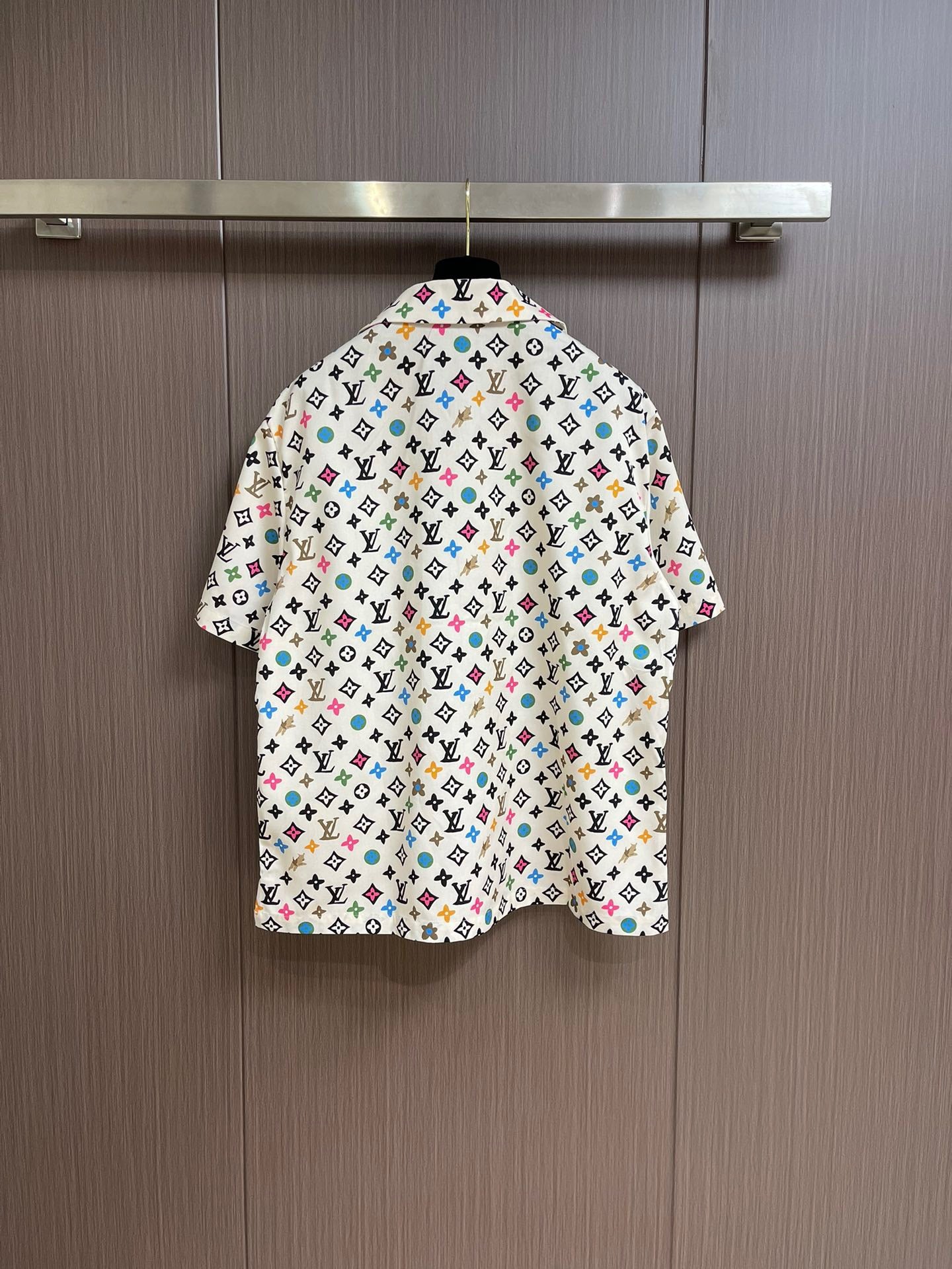 LV Monogram Printed Short-Sleeved Silk Shirt 1AFQ26