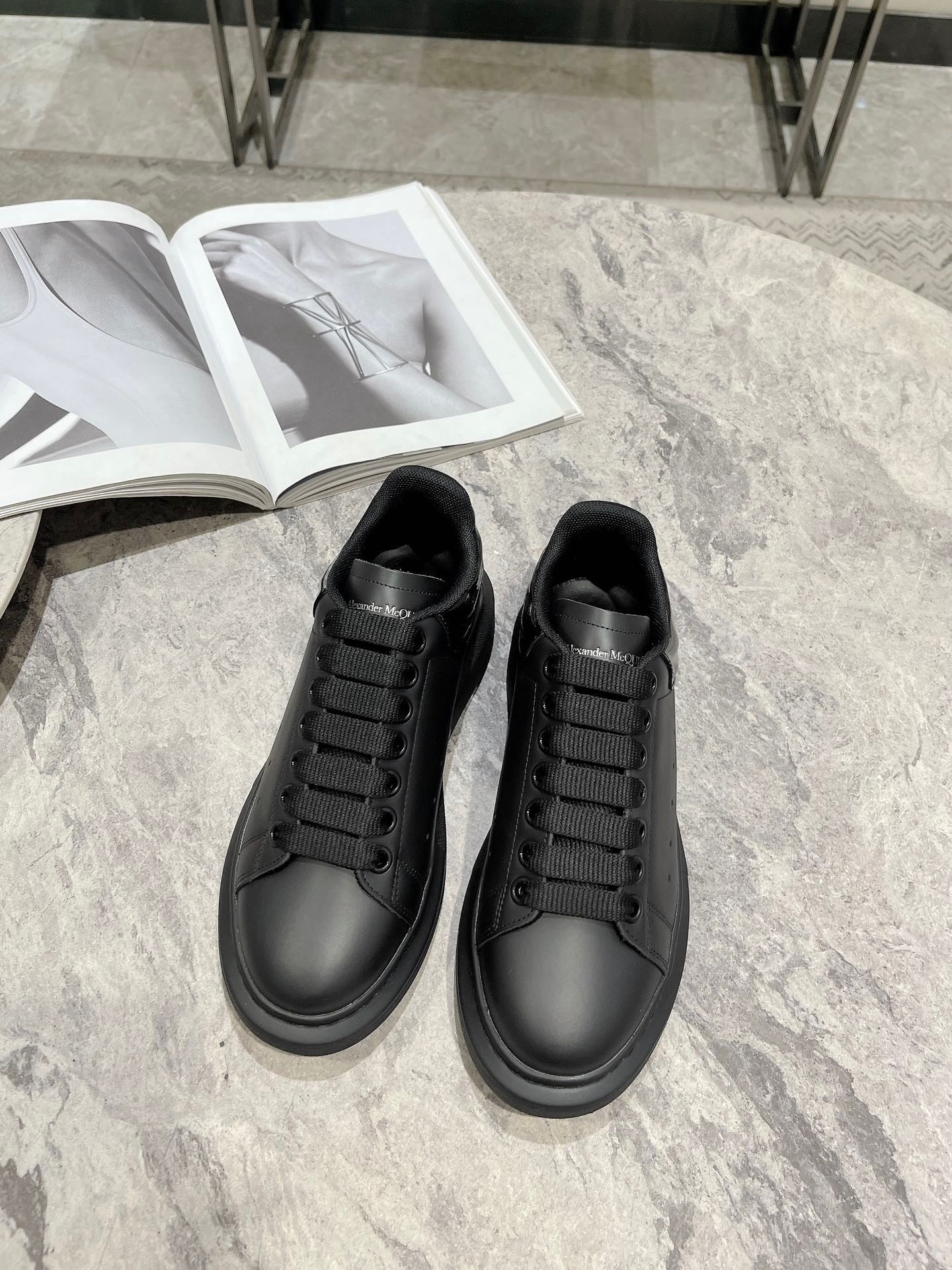 Alexander McQueen Oversized Sneakers Larry