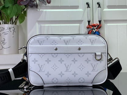 LV Alpha Messenger M31069