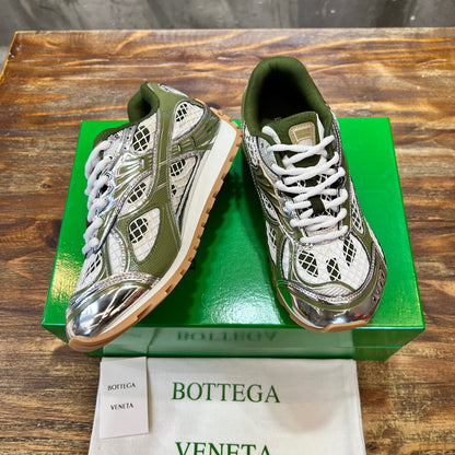 Bottega Veneta Orbit Sneaker / Mud White