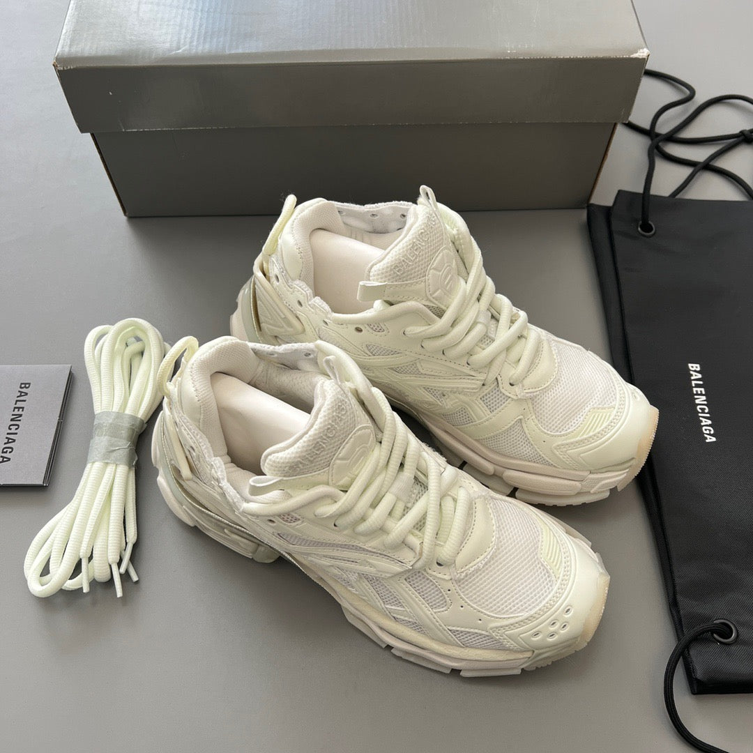 BALENCIAGA RUNNER White Beige