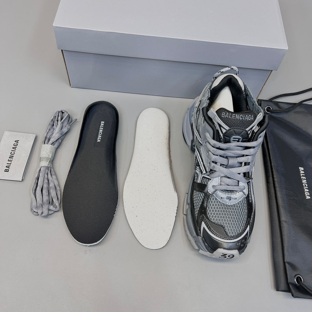 BALENCIAGA RUNNER Black