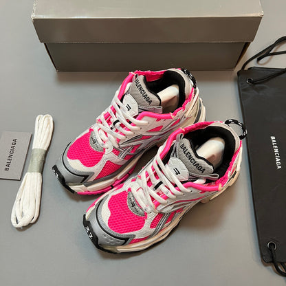 BALENCIAGA RUNNER White Flou Pink