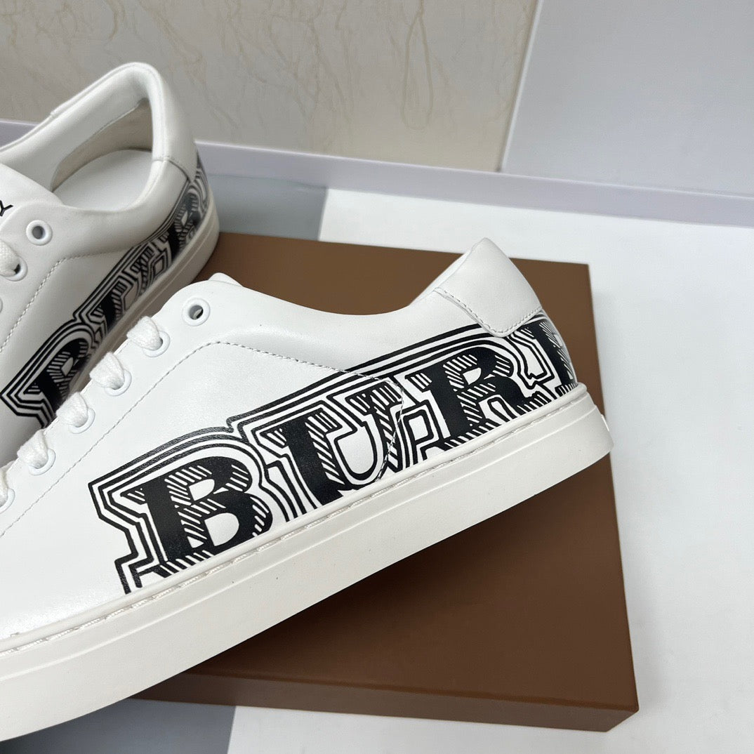 Burberry Sneakers Check