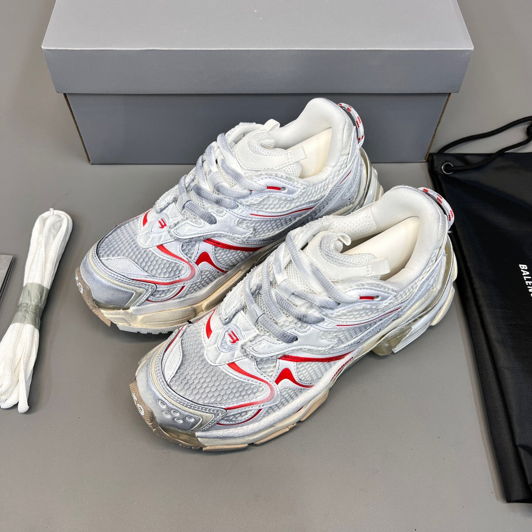 BALENCIAGA RUNNER White Beige Red