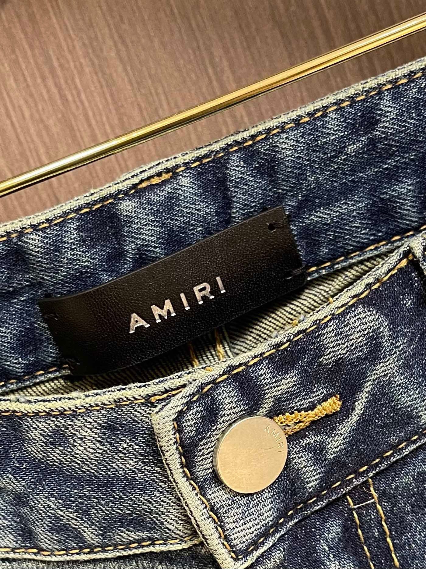 AMIRI JEANS