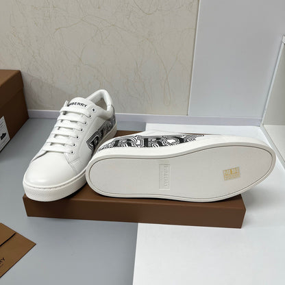 Burberry Sneakers Check