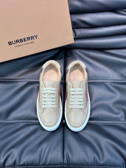 Burberry Salmond Check Low Top Sneaker