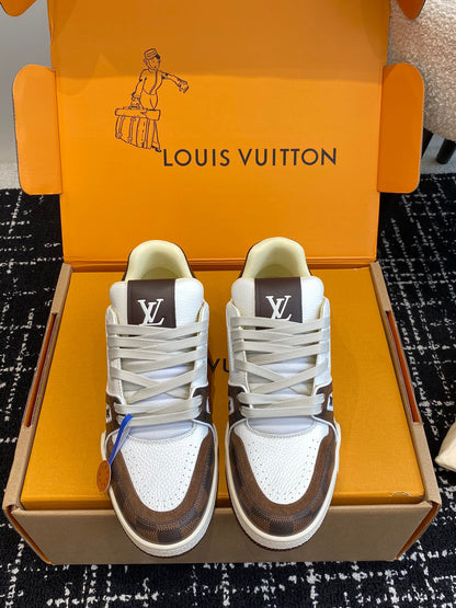 LV Trainer Sneaker Blanco Gamusa Marron