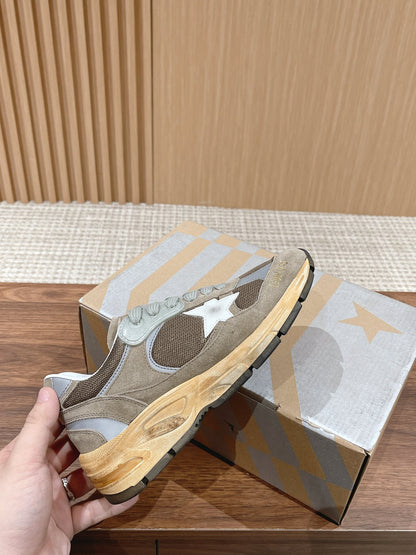 Golden Goose Sneakers