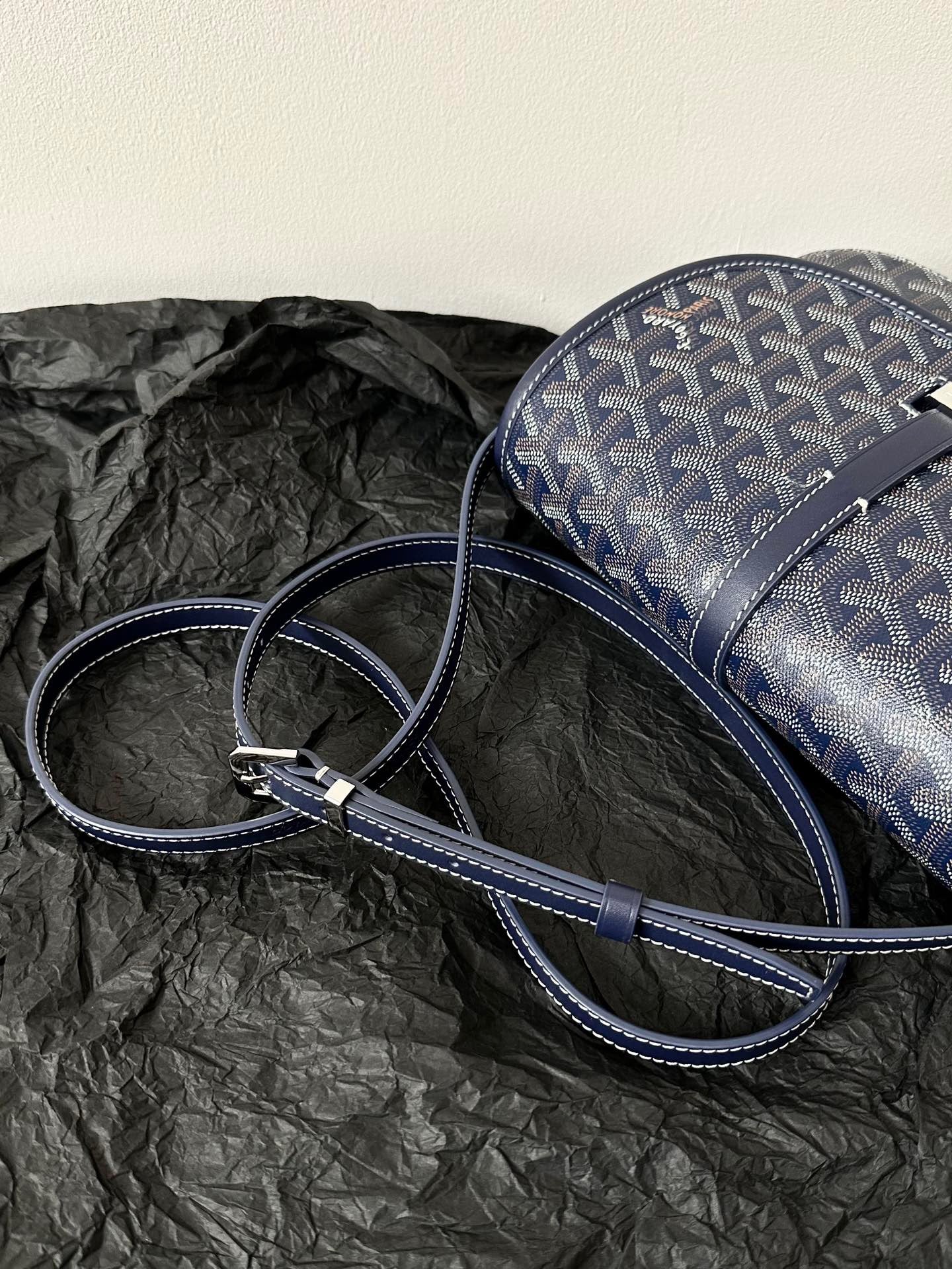 GOYARD Belvedere PM NAVY BLUE