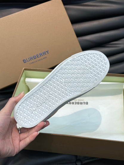 Burberry Salmond Check Low Top Sneaker