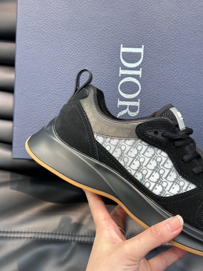 DIOR B25 RUNNER SNEAKER