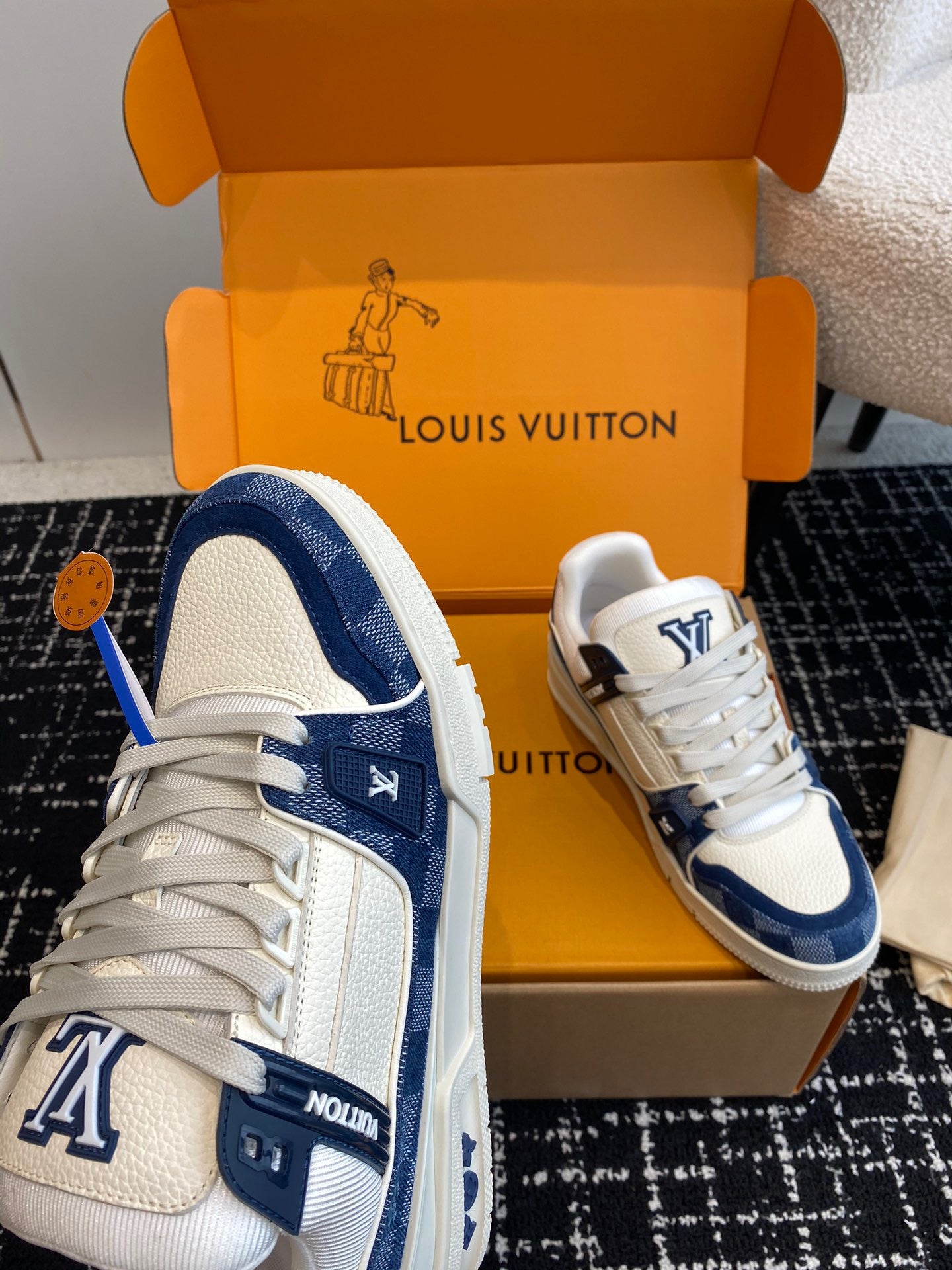 LV Trainer Sneaker 1ACWD0