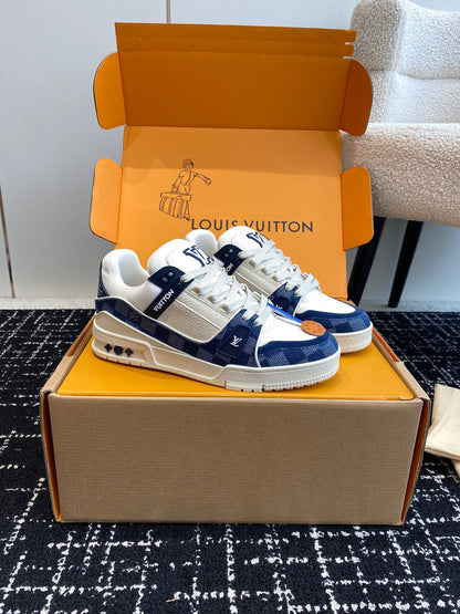 LV Trainer Sneaker 1ACWD0