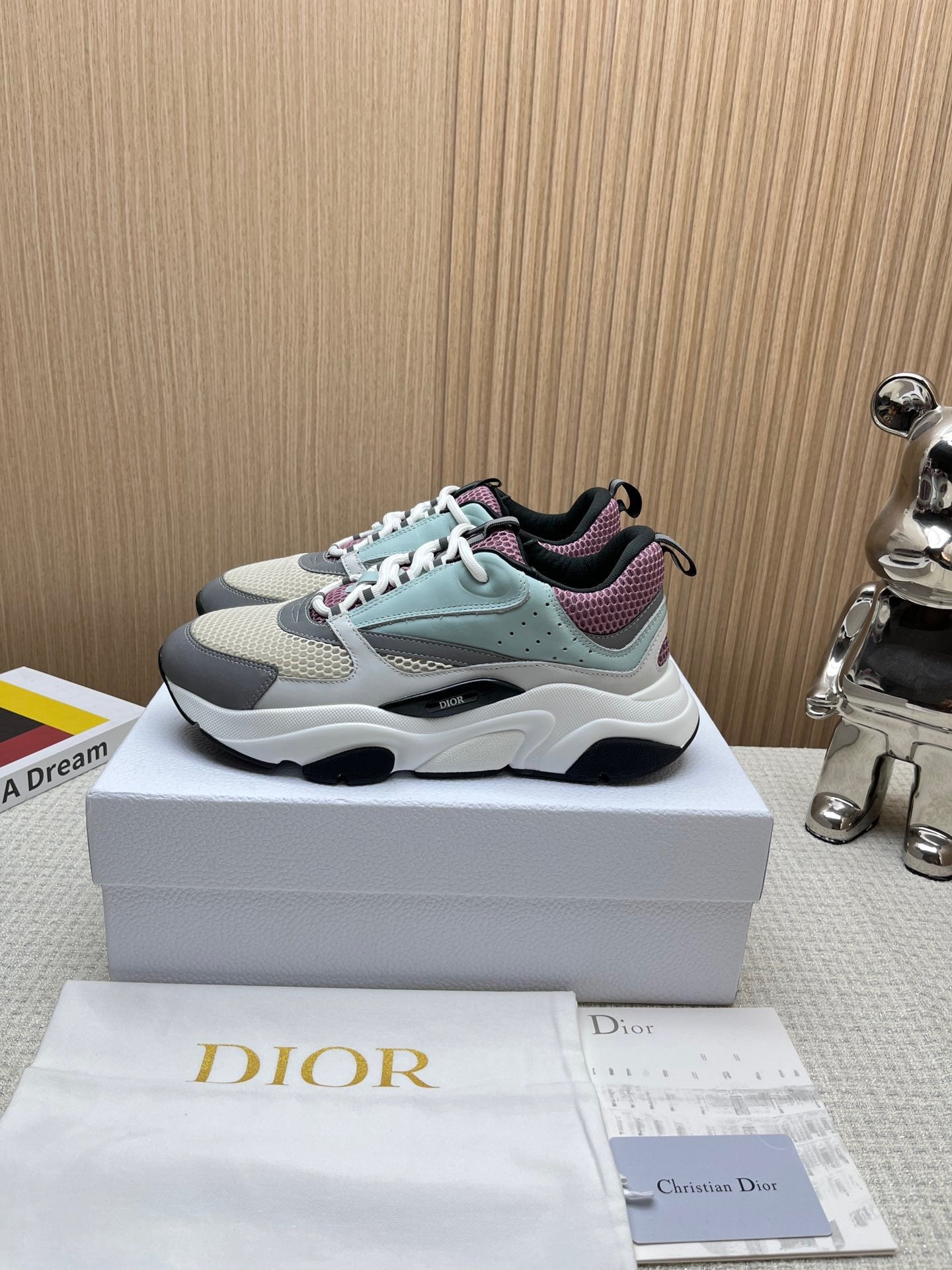 Dior B22 Trainer Cream Lavender