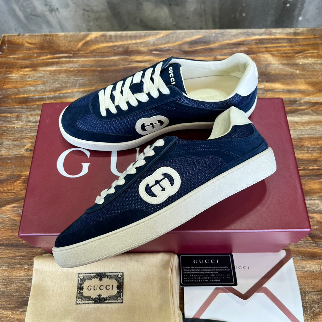 GG MEN'S INTERLOCKING G SNEAKER BLUE SUEDE