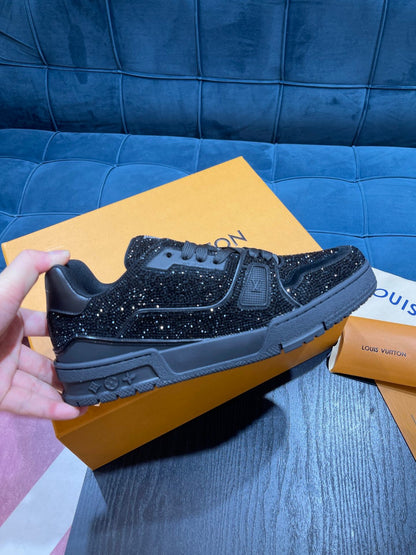 LV Trainer Black Crystals