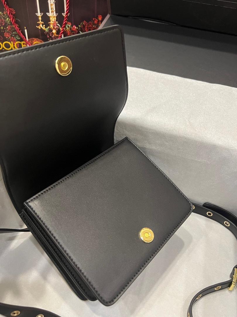 DG CALFSKING WALLET WITH DG LOGO