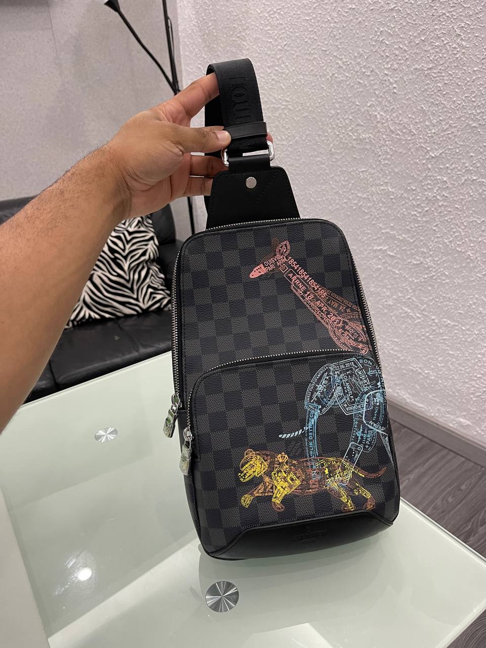 Lv Avenue SlinBag N45277